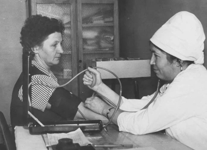 Советская медицина. Бесплатная для всех. Но не одинаковая для всех