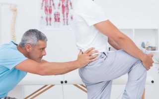 Боль в правом боку со стороны спины: три причины возникновения и способ лечения